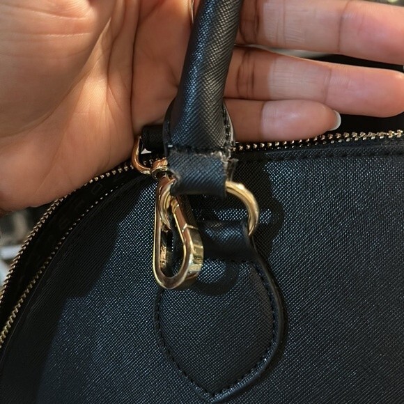 Steve Madden Black Large Dome Crossbody Bag with Gold Hardware/scarf accessorie - Picture 16 of 16